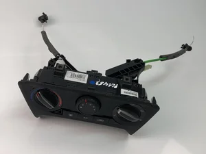 Hyundai 97250-C8110 / 97250C8110 i20 (GB) 2018 Automatic air conditioning control