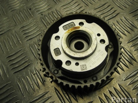 VW 04E109088M GOLF VII (5G1, BQ1, BE1, BE2) 2015 Sprocket camshaft