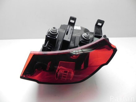 PORSCHE 7P5 945 208 R / 7P5945208R CAYENNE (92A) 2016 Taillight Right