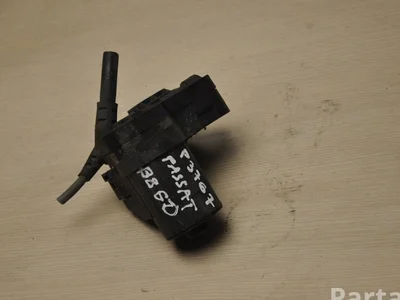 Volkswagen 3Q0615406 ; 3Q0615406M ; RIGHT / 3Q0615406, 3Q0615406M, RIGHT PASSAT Variant (3G5) 2017 Electric parking brake actuator