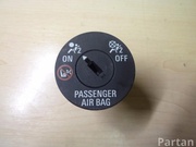 OPEL 13577258 ADAM 2014 Interruptor para desactivar los airbags del pasajero