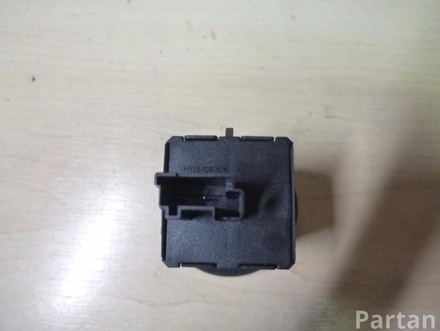 OPEL 13577258 ANTARA 2012 Key switch for deactivating airbag