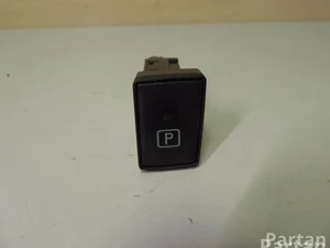 Lexus 5C315 CT (ZWA10_) 2012 Switch for electric-mechanical parking brakes -epb-