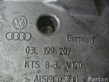 VW 03L 199 207 / 03L199207 PASSAT (362) 2012 Bügel