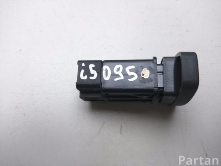 DACIA 446717 DUSTER 2011 Emergency light/Hazard switch