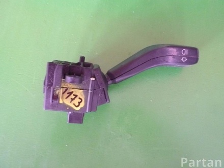 BMW 61318363668, 8 363 668 / 61318363668, 8363668 X3 (E83) 2005 Steering column switch