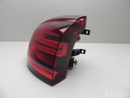 PORSCHE 7P5 945 207 R / 7P5945207R CAYENNE (92A) 2016 Taillight Left