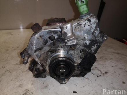 VOLVO 8692521 XC90 I 2003 Bomba de combustible