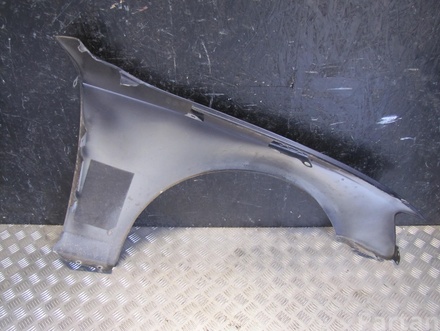 AUDI A4 (8K2, B8) 2010 Wing left side