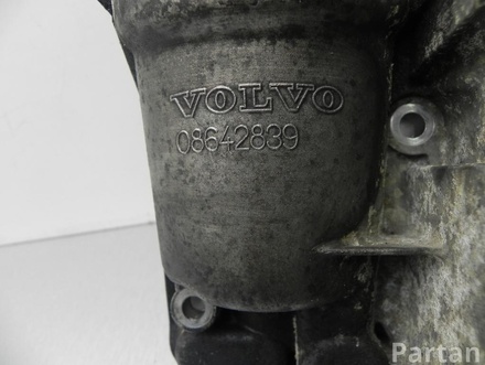 VOLVO 08642839 V70 II (SW) 2005 Oil Filter Housing