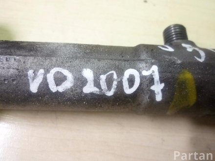 VOLVO 30777554 V50 (MW) 2007 Fuel rail