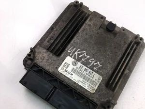 Volkswagen 03L906012C; 0281017660 / 03L906012C, 0281017660 CRAFTER 30-50 Box (2E_) 2014 Control unit for engine