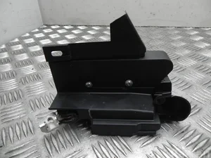 Dacia F019 Sandero III (DJF/BJI cross) 2022 Door Lock Left Front