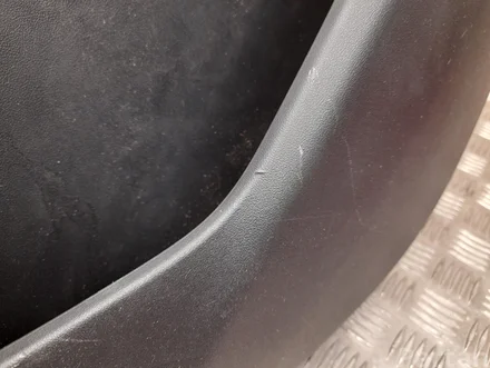 Tesla 1498462-00-A, 1497296-91-C / 149846200A, 149729691C Model Y 2022 Türverkleidung links hinten