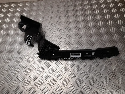 Ford USA LJ8B-17E851-AE / LJ8B17E851AE Mustang Mach-E 2022 Stoßstangenhalter hinten links