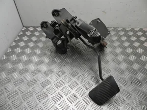 Lancia 68053944AE VOYAGER MPV (404_) 2013 Brake Pedal