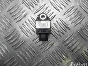 Toyota 89831-02200 / 8983102200 COROLLA Saloon (_E18_, ZRE17_) 2018 Impact Crash Sensor