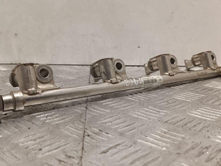 JAGUAR DW939G774AB XJ (X351) 2014 Fuel rail