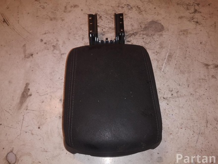 VOLVO V50 (MW) 2007 Armrest 