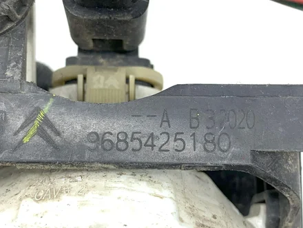 Peugeot 0219272 3008 2009 Nebelscheinwerfer
