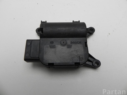 VW 3C0 907 511 A / 3C0907511A GOLF VI (5K1) 2010 Adjustment motor for regulating flap