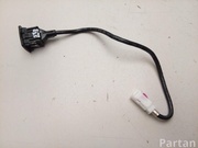 MERCEDES-BENZ A 172 820 0 5 15 / A1728200515 C-CLASS (W204) 2012 Anschlußkabel, Multimedia Interface