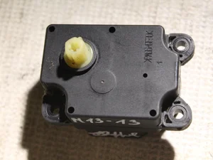 Volvo 30676511 XC70 CROSS COUNTRY 2006 Adjustment motor for regulating flap