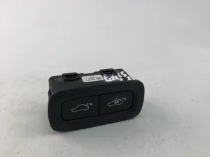 Volvo 31674801 XC90 II 2018 Boot lid/tailgate button
