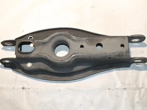 BMW 1 (E87) 2009 Rear trailing arm