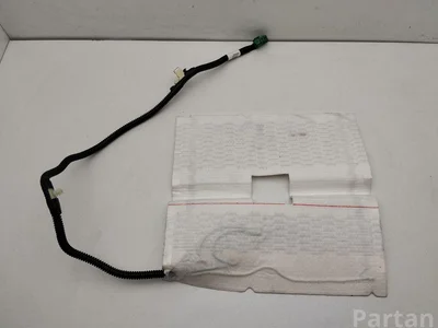 Dodge 68058436AE, 68058436AEJ DURANGO (WD) 2015 Seats/ Parts