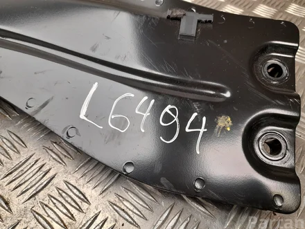 Volkswagen 5QA885338 TOURAN (5T1) 2018 Querträger vorne