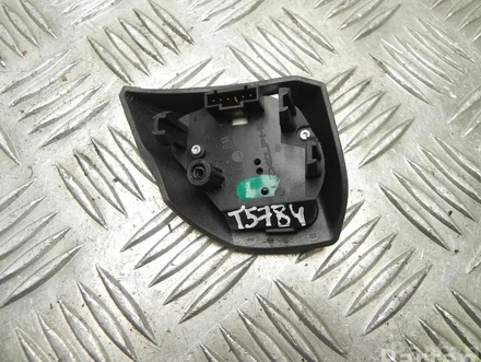 Vauxhall 13208858 VECTRA Mk II (C) 2007 Multifunction button set for steering wheel
