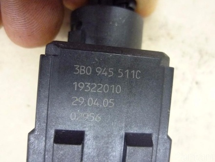 AUDI 3B0 945 511 C / 3B0945511C A6 (4F2, C6) 2005 Brake Light Switch