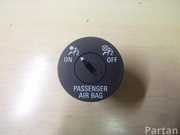 OPEL 13268602 INSIGNIA A (G09) 2011 Interruptor para desactivar los airbags del pasajero