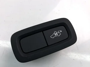 Volvo 31674802 XC40 2021 Boot lid/tailgate button