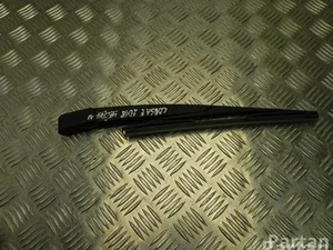 Vauxhall 13105987 CORSAVAN Mk IV (E) 2017 Wiper Arm