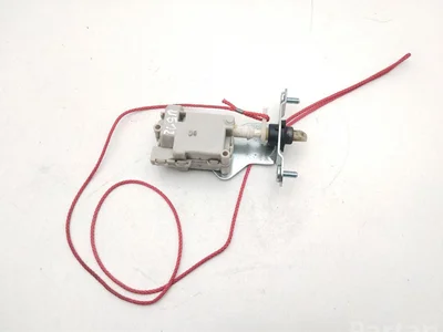 Maserati PA66M40 QUATTROPORTE V 2010 Pushbutton for tank flap actuation