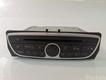 RENAULT 281150030R MEGANE III Hatchback (BZ0_) 2012 Radio / CD