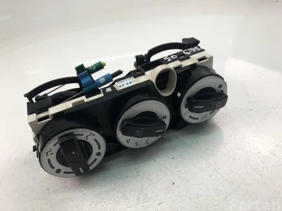 Mitsubishi 60668304 COLT VI (Z3_A, Z2_A) 2010 Automatic air conditioning control
