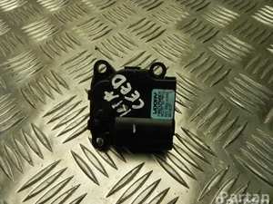 Kia HCC D332-ATBAA / HCCD332ATBAA CEE'D (JD) 2014 Adjustment motor for regulating flap