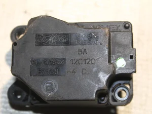 Volvo 8G9N 19E616 / 8G9N19E616 V70 III (BW) 2009 Adjustment motor for regulating flap