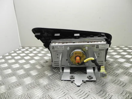 Nissan 0589-P1-000573 / 0589P1000573 JUKE (F15) 2016 Beifahrerairbag