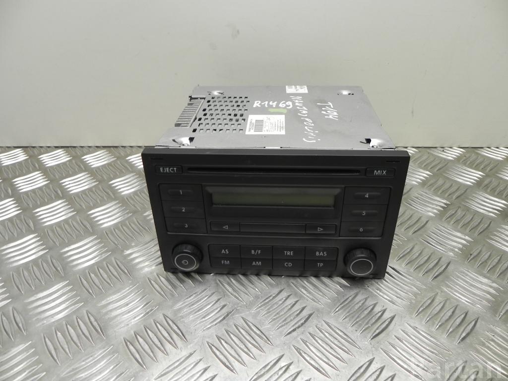 Autoradio CD BLAUPUNKT - VW VOLKSWAGEN POLO IV (4) phase 2 - Réf : 6Q0035152
