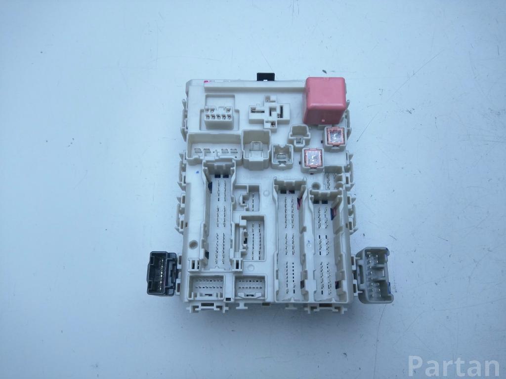 Box Fuse 8273052J00 CRUISER TOYOTA 2009 (_P1_) URBAN